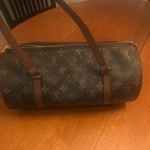 Authentic Louis Vuitton papillon 30